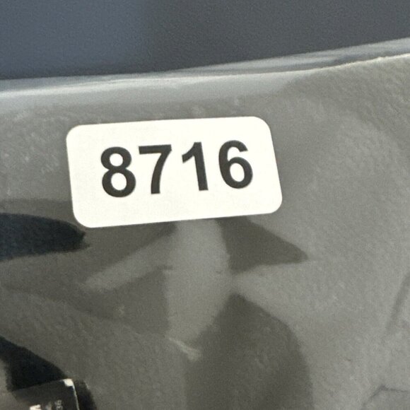 Under Armour NWT Loose Journey Terry Short Women's M Gray Khaki Camo - Picture 15 of 16